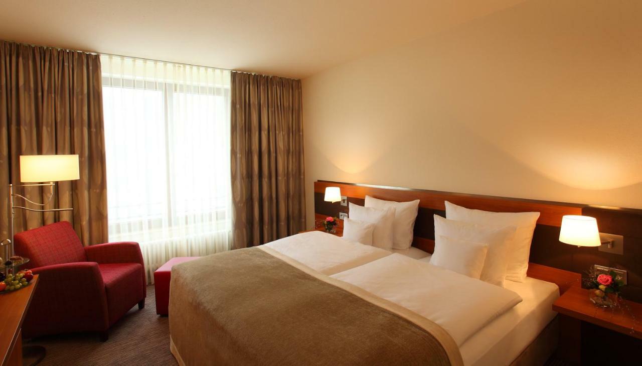 Trans World Hotel Kranichhoehe Much Extérieur photo